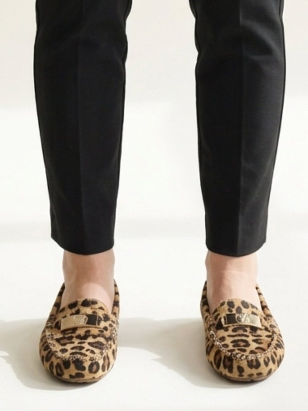 Vionic Leopard Print Calf Hair Orthotic Loafers Size 8.5